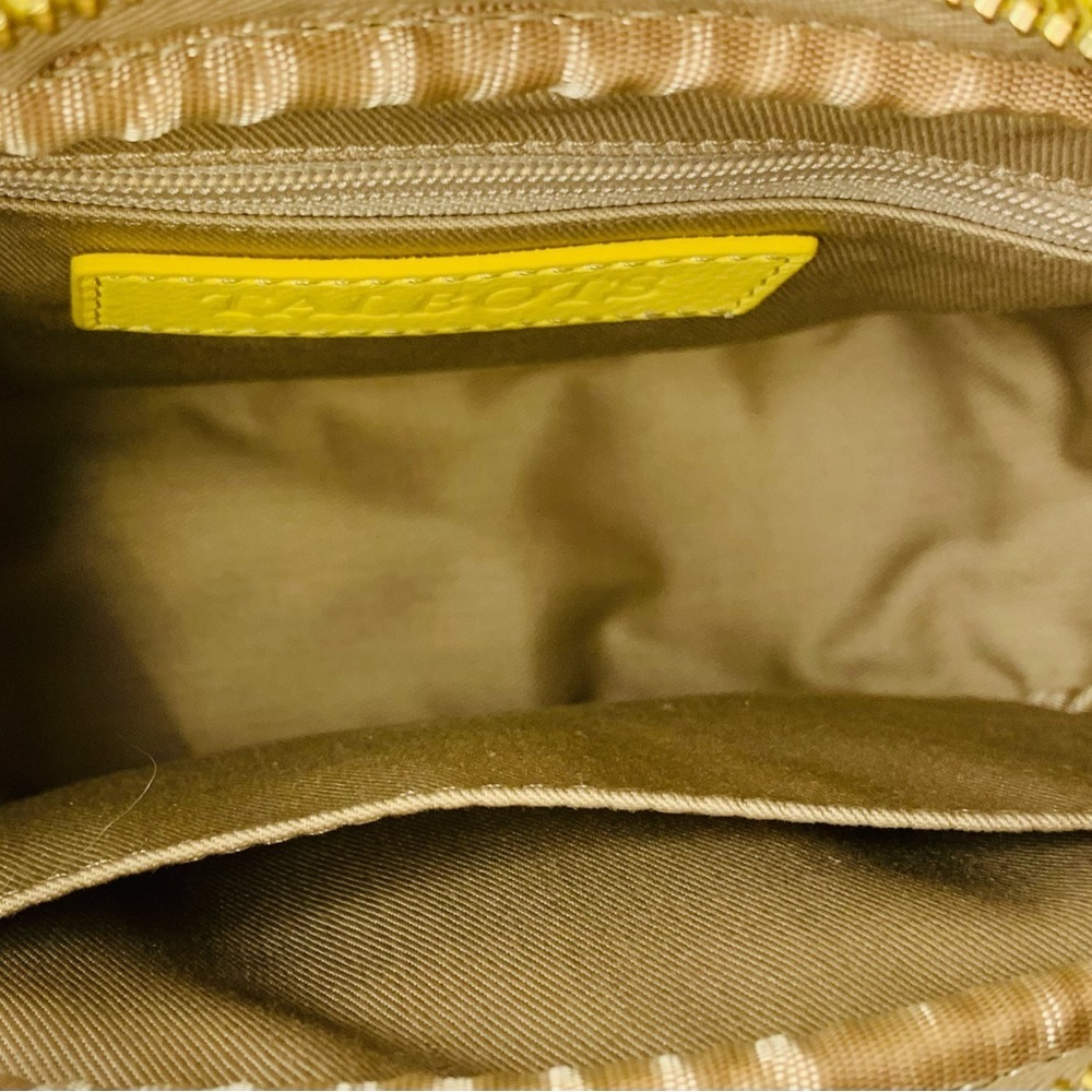 Talbots NWOT Pebbled  Napa Yellow Leather Turnlock Camera Bag/Crossbody! - Picture 7 of 9